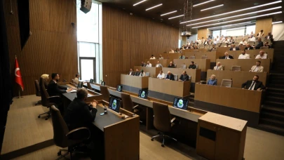 İnegöl Belediyesi 2024 bütçesi oy çokluğu ile kabul edildi