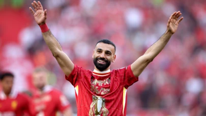 Premier Lig'de sezonun futbolcusu Muhammed Salah seçildi