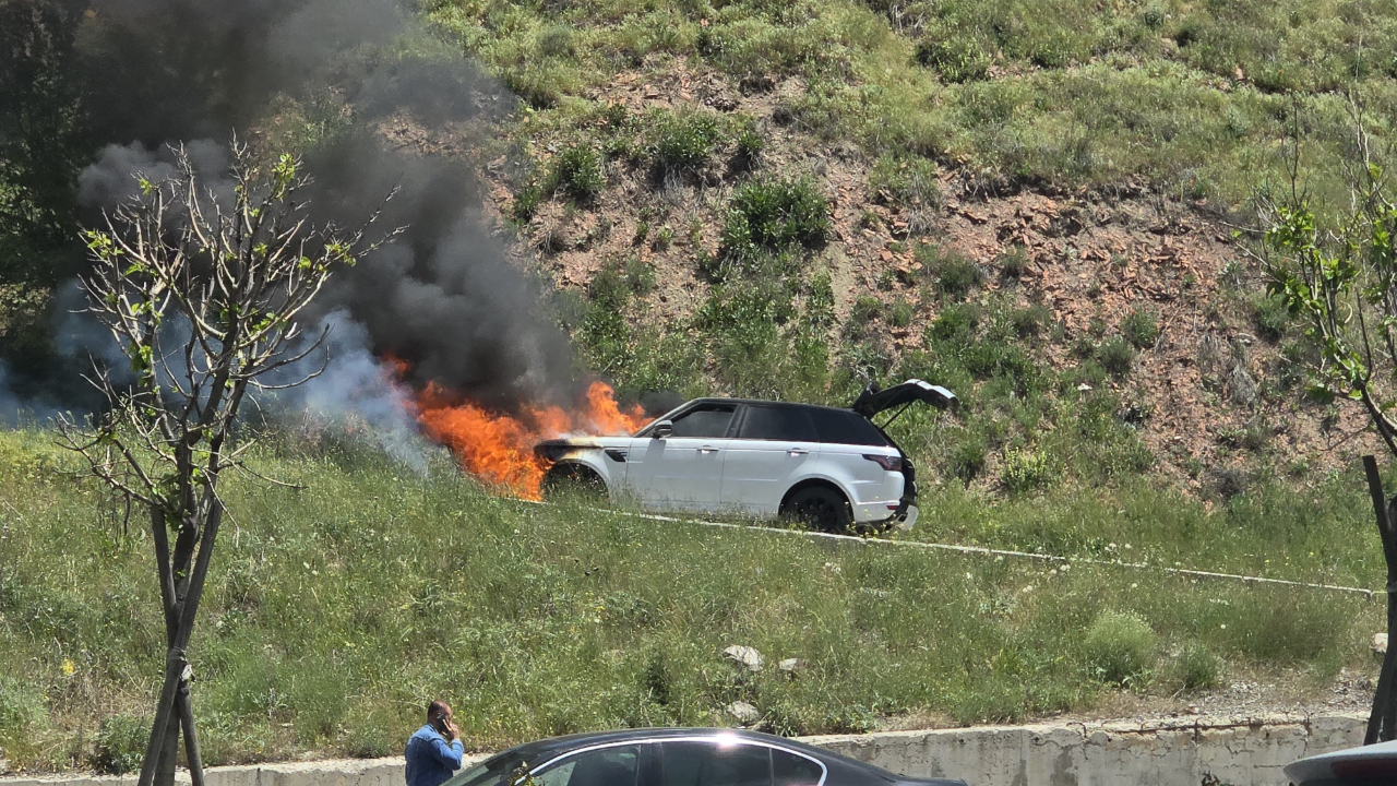 Ankara'da bir cip alev alev yandı