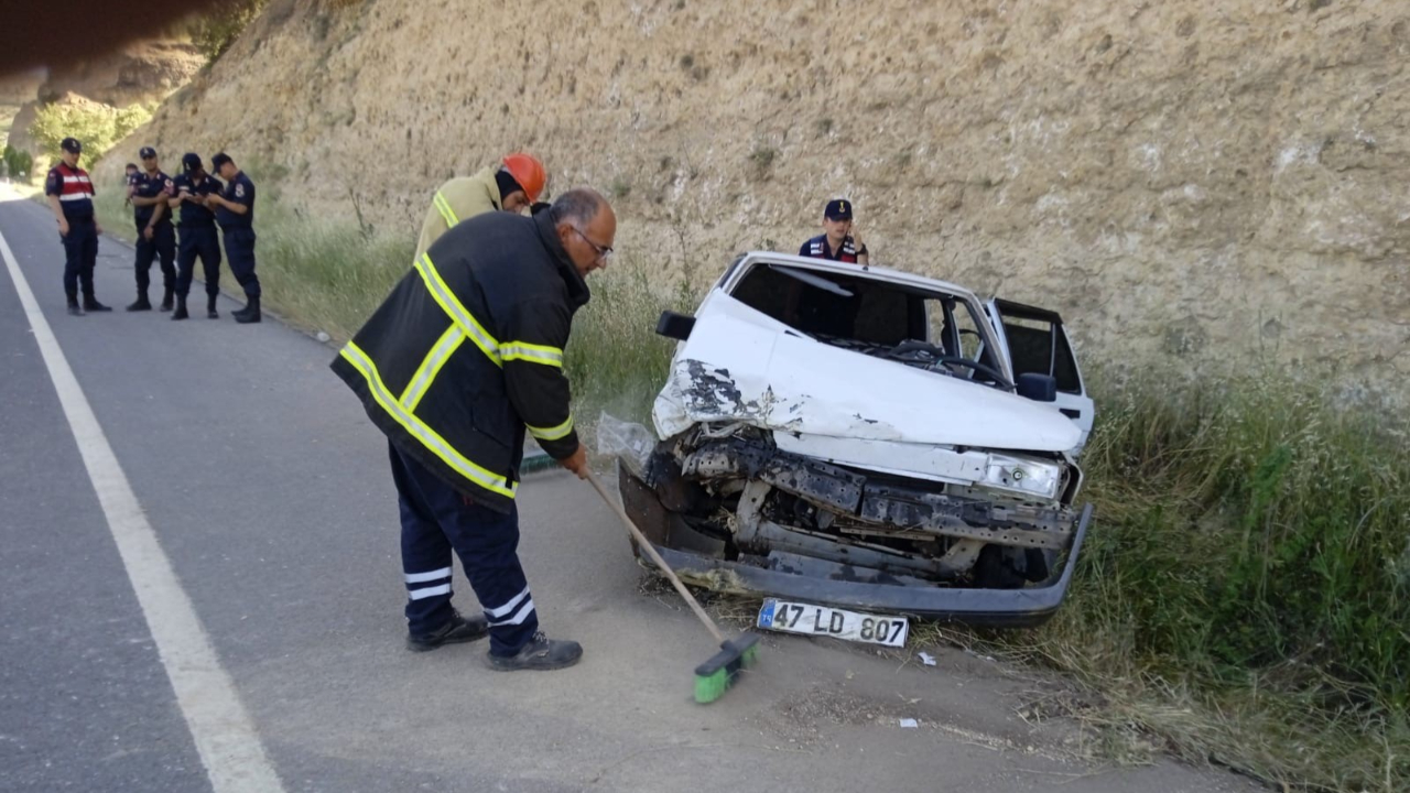 Mardin’de otomobiller çarpıştı! 8 yaralı