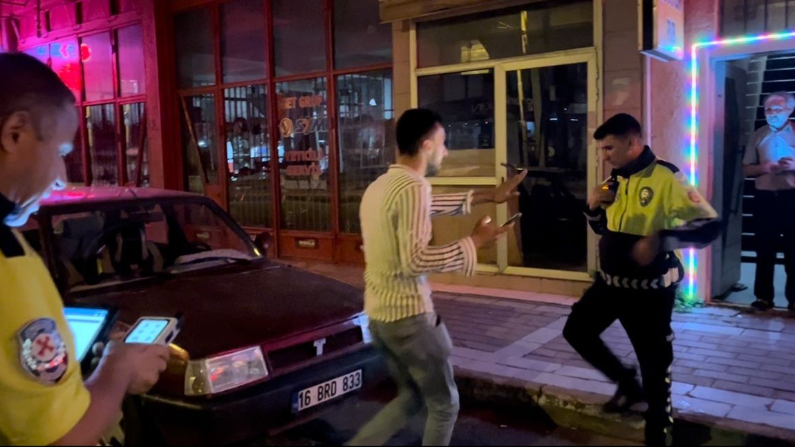 Bursa'da alkollü sürücü polisin bir sözüyle geri döndü
