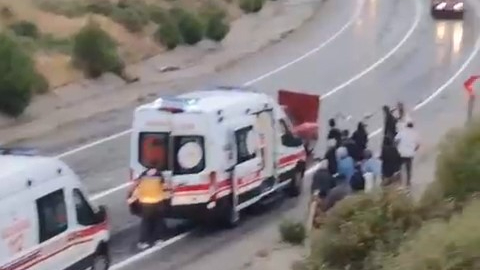 Edremit'te trafik kazası sonrası facianın eşiğinden dönüldü