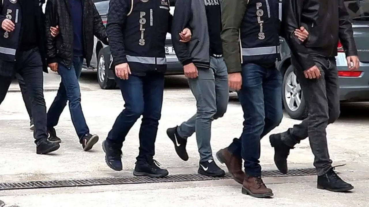 Künefe zincirine FETÖ/PDY operasyonu! 33 gözaltı