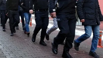 Bursa merkezli 25 ilde siber dolandırıcılara eş zamanlı operasyon! 44 gözaltı