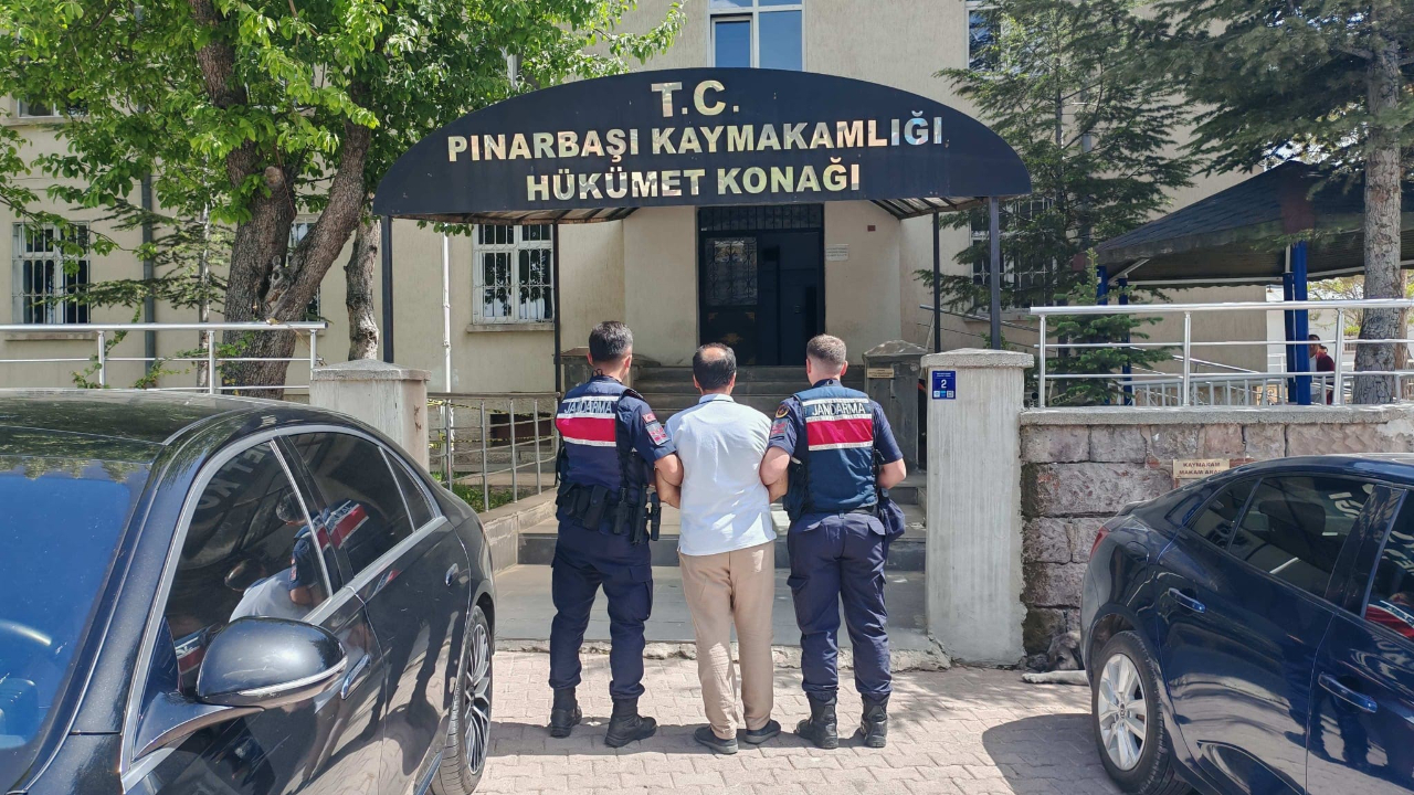Kayseri’de kesinleşmiş cezası bulunan ihraç müdür yakalandı