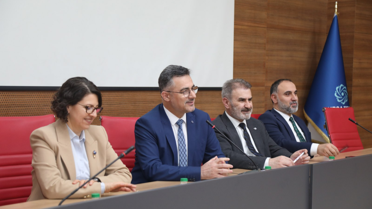 BTÜ’de rektör-öğrenci buluşmaları devam ediyor