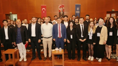 Doç. Dr. Ergül Halisçelik'ten gençlerle "sürdürülebilirlik" üzerine sohbet