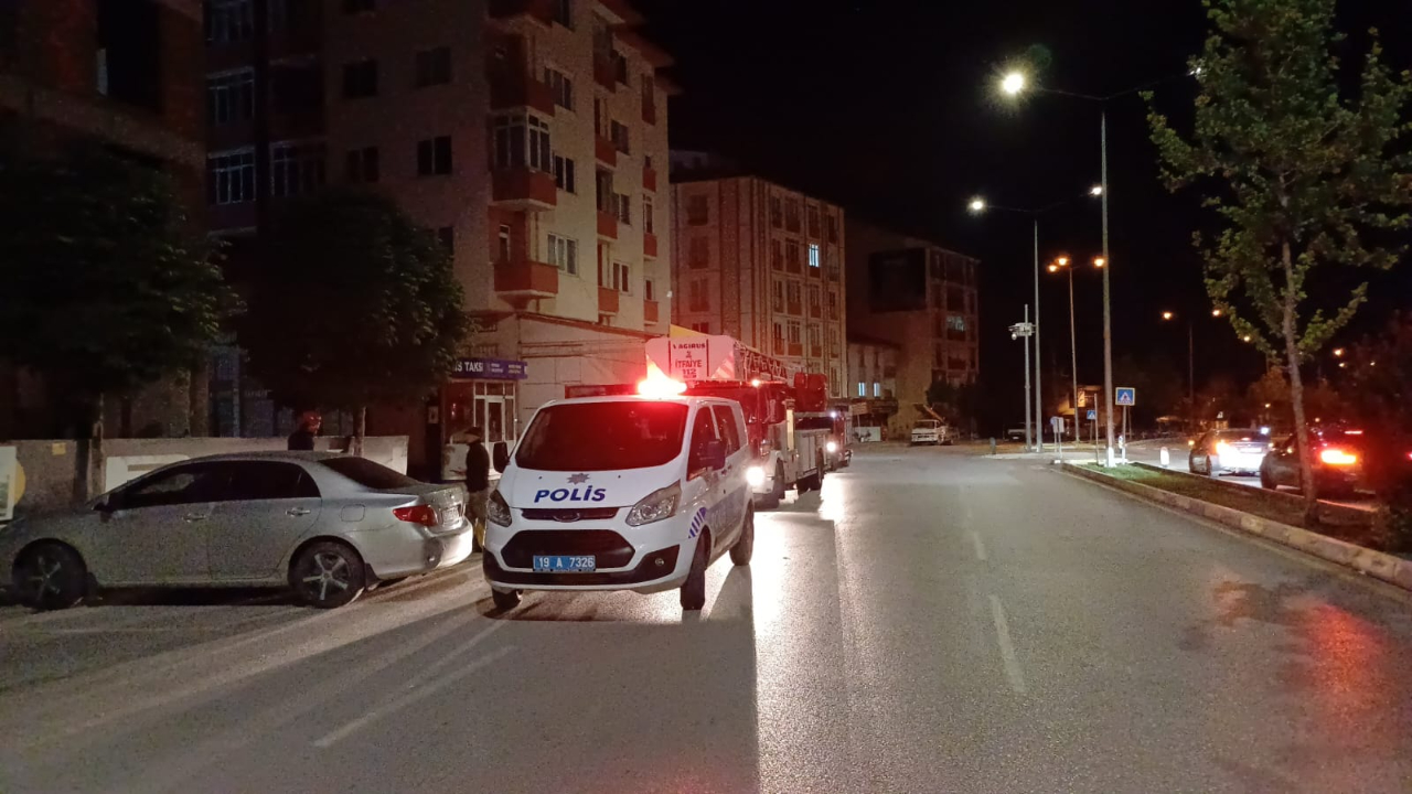 Çorum'da genç kızın intihar girişimini polis engelledi