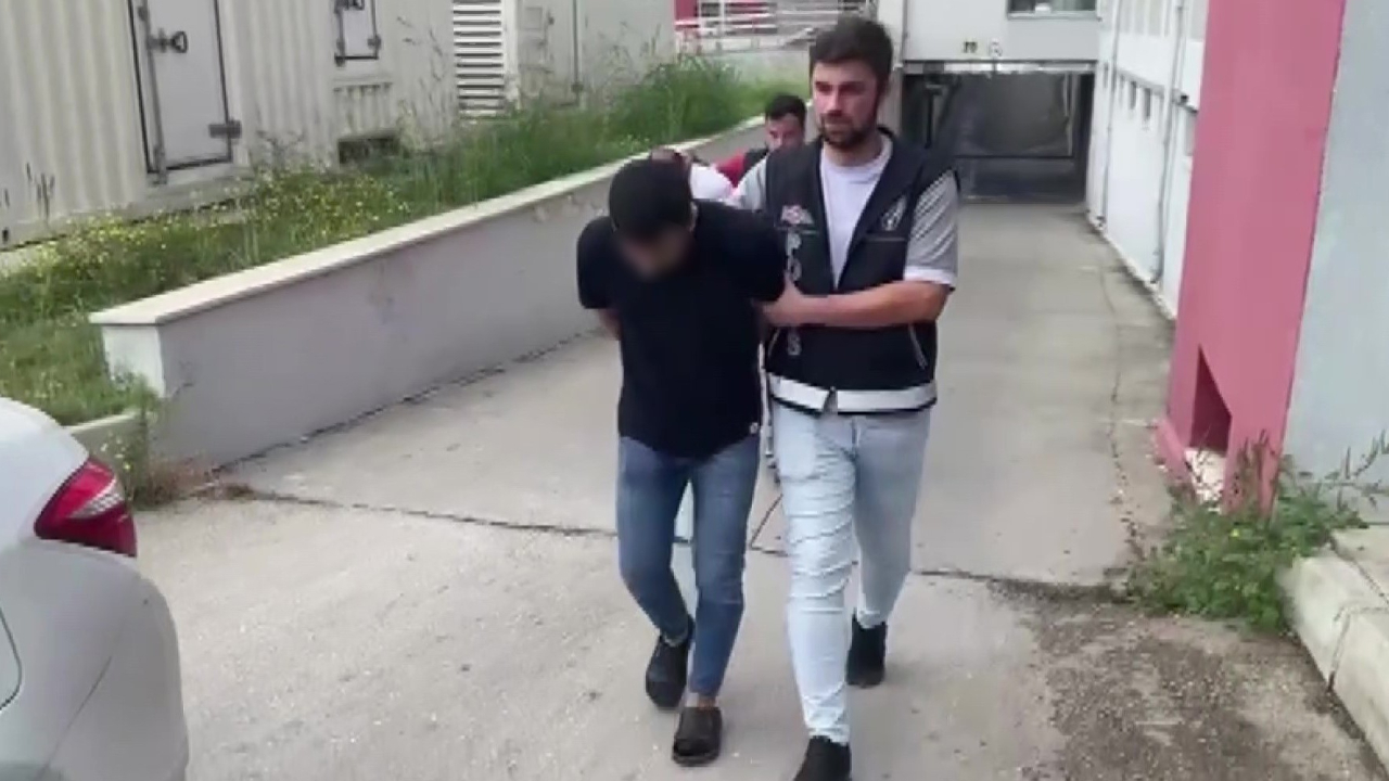 Adana'da 39 milyon TL'lik kaçakçılık operasyonu