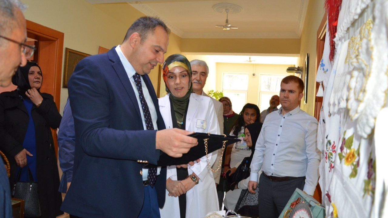 Tatvan’da ‘Hayat Boyu Öğrenme Haftası’na özel sergi