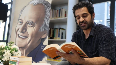 Genç oyuncu Nilüfer'de öğrencilere “Hababam Sınıfı”nı okudu