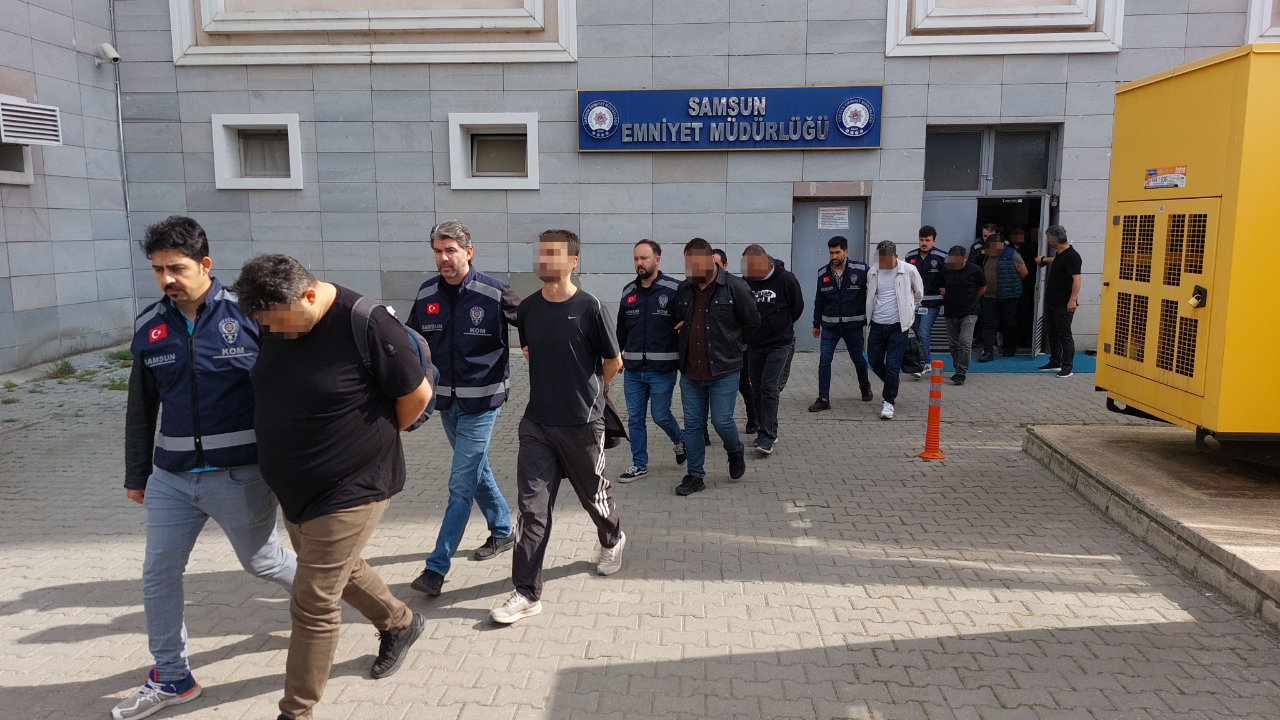 Döner zincirine FETÖ operasyonunda 14 kişi adliyeye sevk edildi