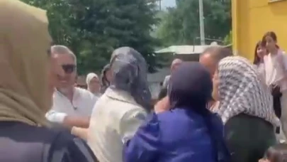 Bursa'da çocukların okuma bayramında veliler böyle kavga etti