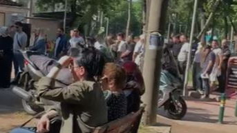 Bulgaristan Başkonsolosluğu önünde bayram kuyruğu