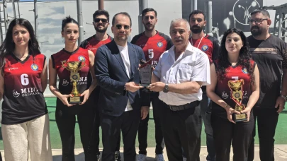 Diyarbakır’da şampiyon oyunculara destek