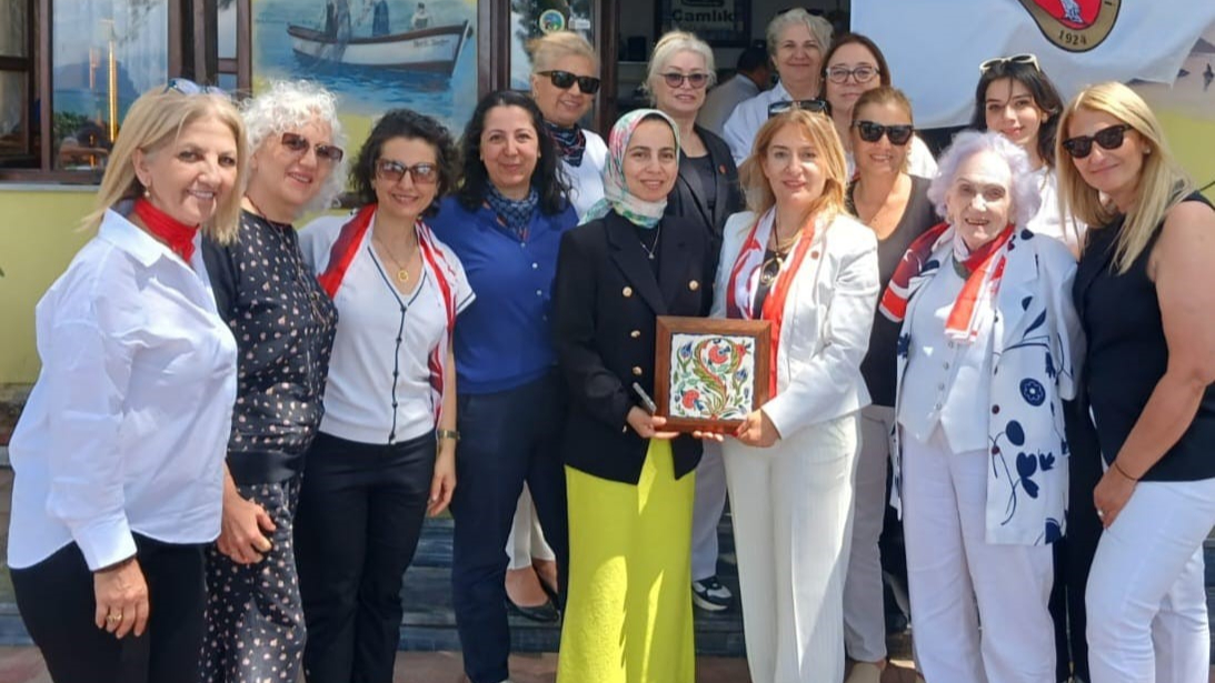Türk Kadınlar Birliği Bursa Şubesi'nden İznik'e anlamlı ziyaret