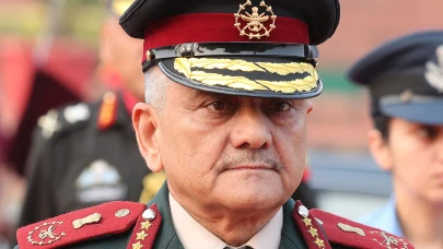 Hindistan Pakistan'ın Hint uçaklarını düşürdüğünü ilk defa doğruladı