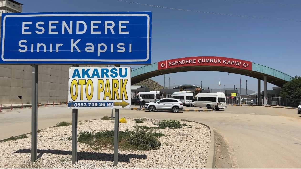 Esendere Gümrük Kapısı'nda 10 kilometrelik tır kuyruğu
