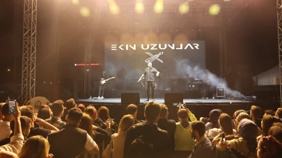 Nilüfer Karadeniz Festivali’nde Ekin Uzunlar rüzgarı esti