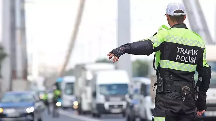 Bakan Yerlikaya duyurdu: “Abartı Egzoz” kullanımı ile ilgili toplam 26 bin 131 sürücüye işlem yapıldı