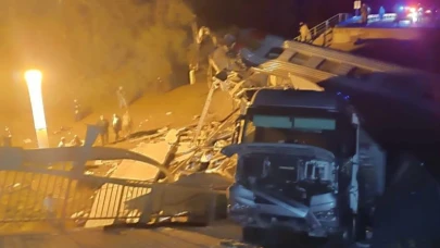 Rusya’da köprü çöktü, tren raydan çıktı: 7 kişi hayatını kaybetti