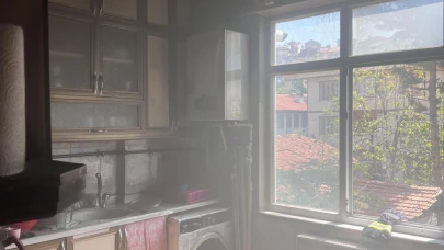 Kastamonu'da mutfakta çıkan yangın evi küle çeviriyordu