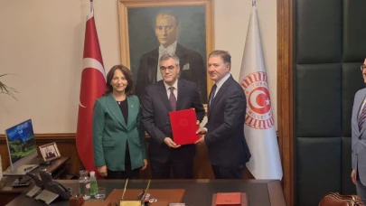 CHP'nin TBMM Başkan adayı Uğur Bayraktutan oldu