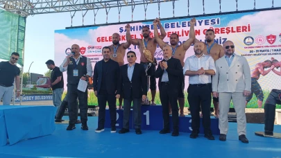 Gaziantep'te altın kemer Feyzullah Aktürk'ün