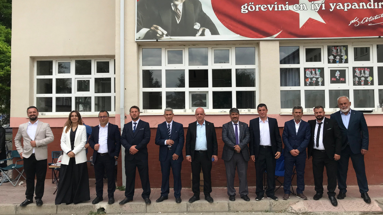 İznik'te muhtarlık seçiminde 11 aday yarıştı