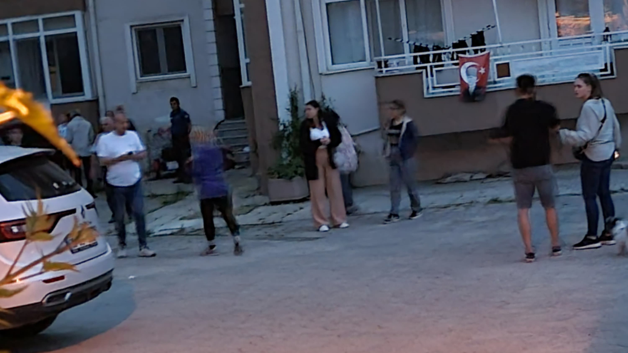 Çanakkale’de cam silen kadın 2'nci kattan düşerek hayatını kaybetti