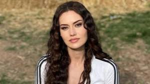 Fahriye Evcen’den doğal paylaşım!