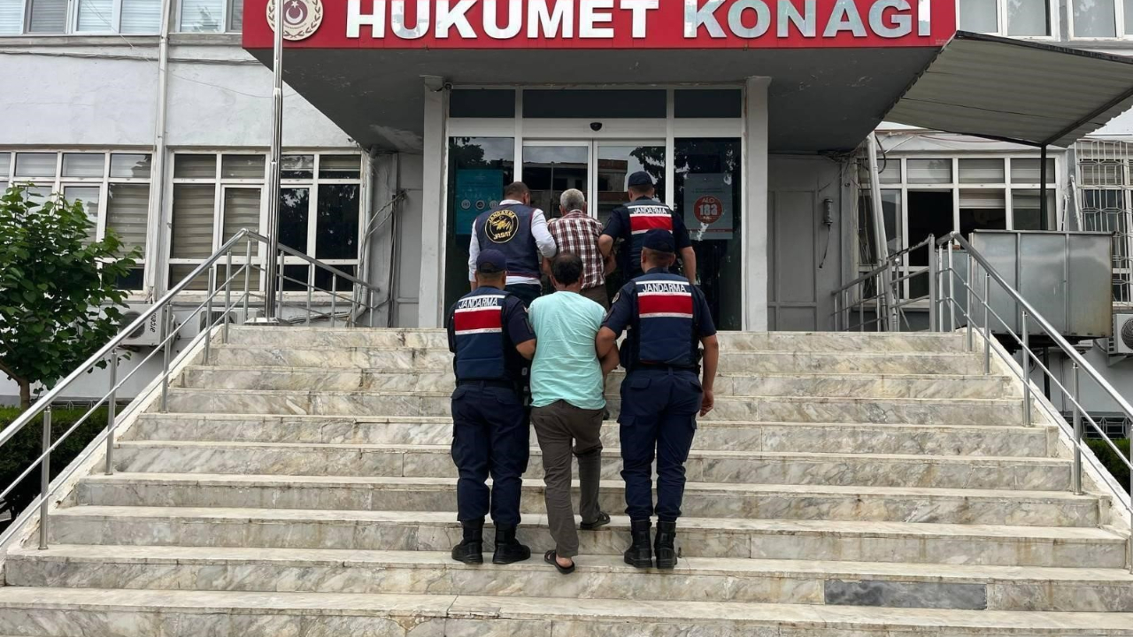 Mersin'de traktörde 4 yıl önce cesedi bulunan şahsın cinayet şüphelileri yakalandı