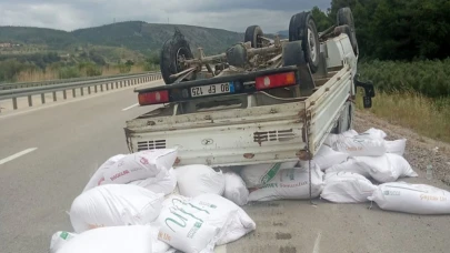 Osmaniye’de lastiği patlayan kamyonet takla attı