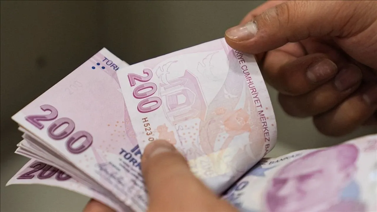 SGK duyurdu! Emekli ve hak sahiplerinin ödemeleri 4 Haziran’da hesaplara yatırılacak
