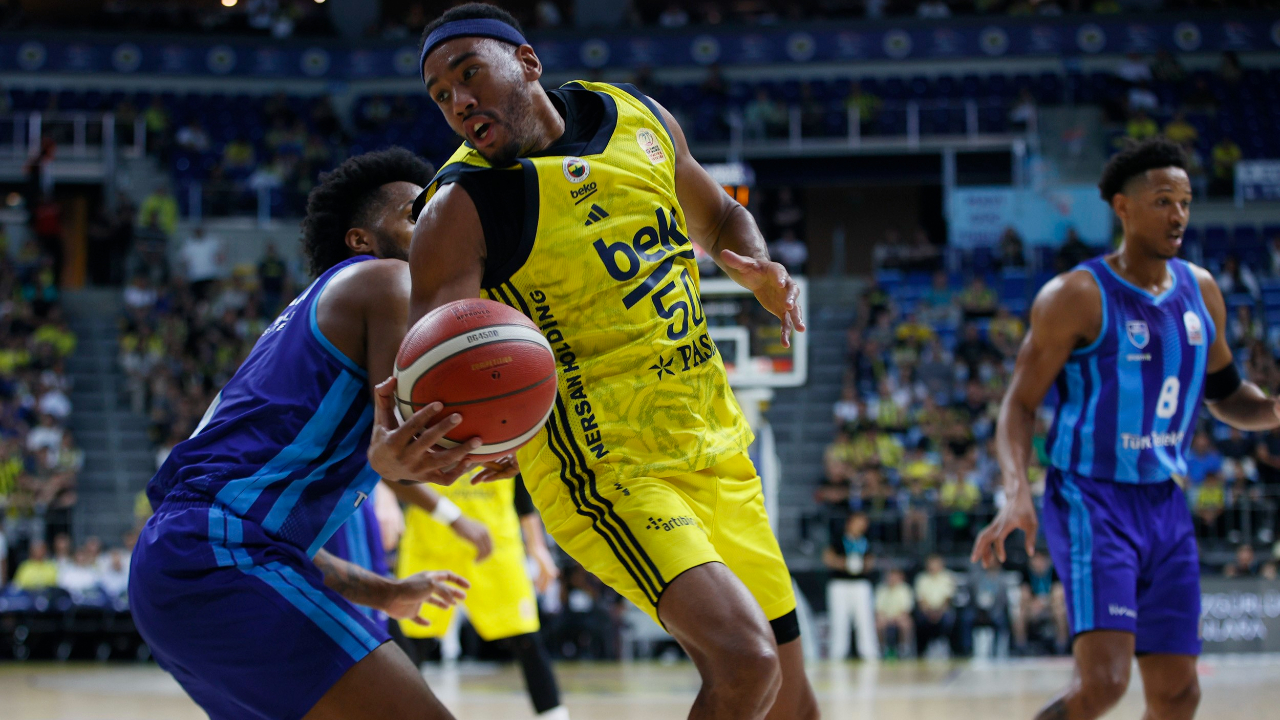 Fenerbahçe, Basketbol Süper Ligi'nde yarı finale yükseldi