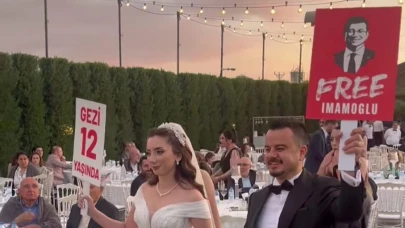Düğün salonu direniş alanına döndü: İmamoğlu ve Gezi pankartlarıyla salona girdiler