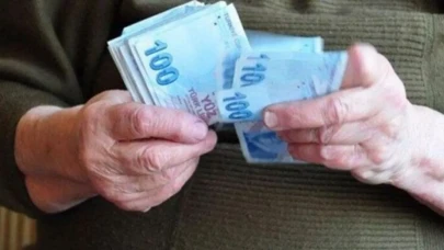 Yaşlı ve engelli aylıkları hesaplara yatırıldı