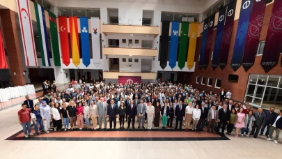Anadolu Üniversitesi bayramlaşma töreninde bir araya geldi