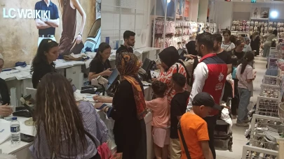 Yetim çocuklara bayramda giyim desteği