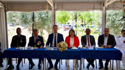 Didim'de ilçe protokolü bayramlaştı