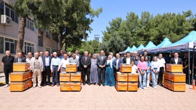 Mardin’de 800 üreticiye 4 bin arılı kovan dağıtıldı