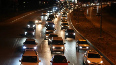 43 ilin geçiş güzergahında yoğun trafik!