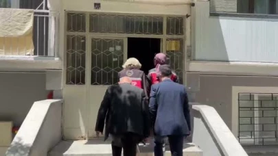 Erzurum'da üzerine kurbanlık düşen adamın ayağı kırıldı