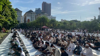 Tayland’da bayram coşkusu: Müslümanlar bayram namazında saf tuttu