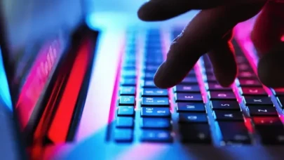 Kuzey Kore’de internet kesintisi: Hükümetin resmi sitelerine erişim kapandı!