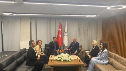 AK Parti'den DEM Parti'ye bayram ziyareti