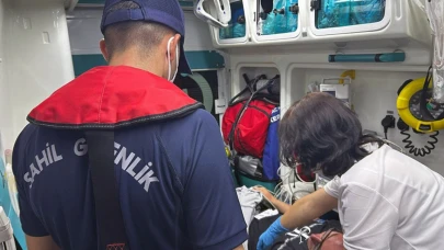 Özel teknede rahatsızlanan vatandaşa tıbbi tahliye