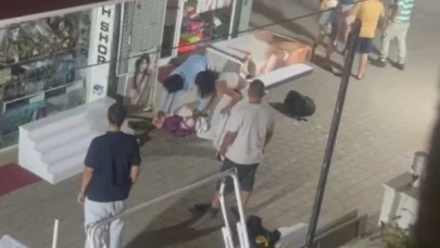 İngiliz turistler Marmaris'i birbirine kattı