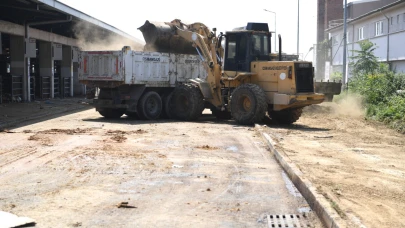 Osmangazi'de kurban pazarları temizlenerek dezenfekte edildi