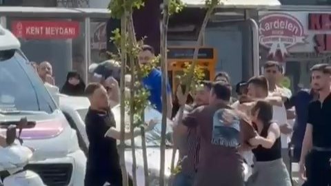 Bursa'da boks ringlerini aratmayan kavga